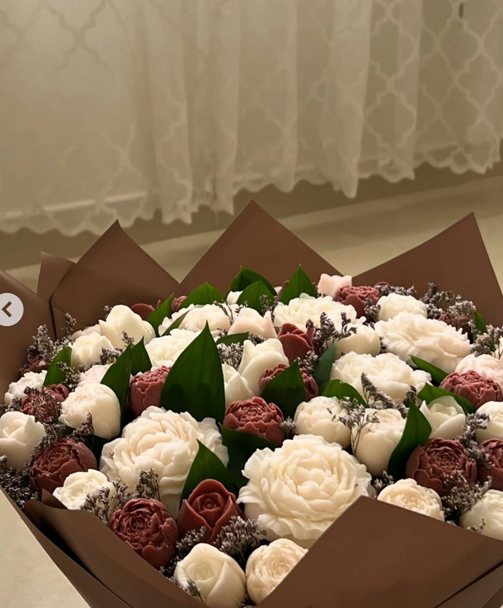 Mixed Brown and white bouquet (without sun flower)