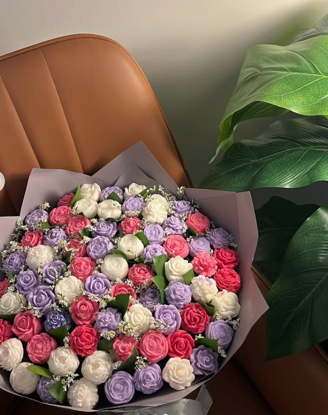 Mini purple & pink & white bouquet