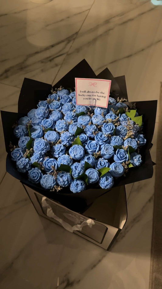 Mini blue bouquets