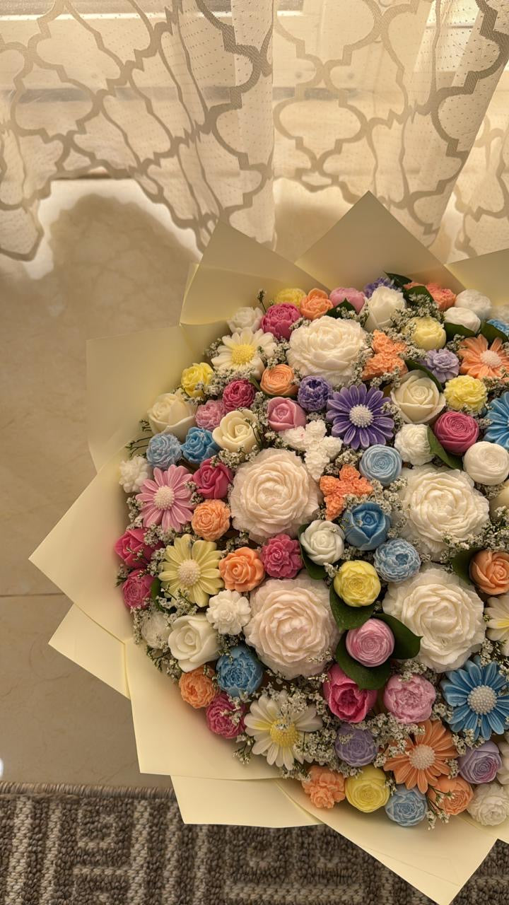 Mixed of colorful and white bouquet