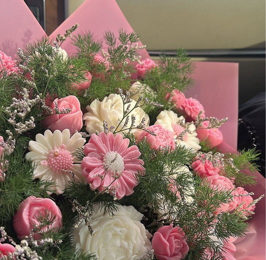 Mixed Light pink and white bouquet