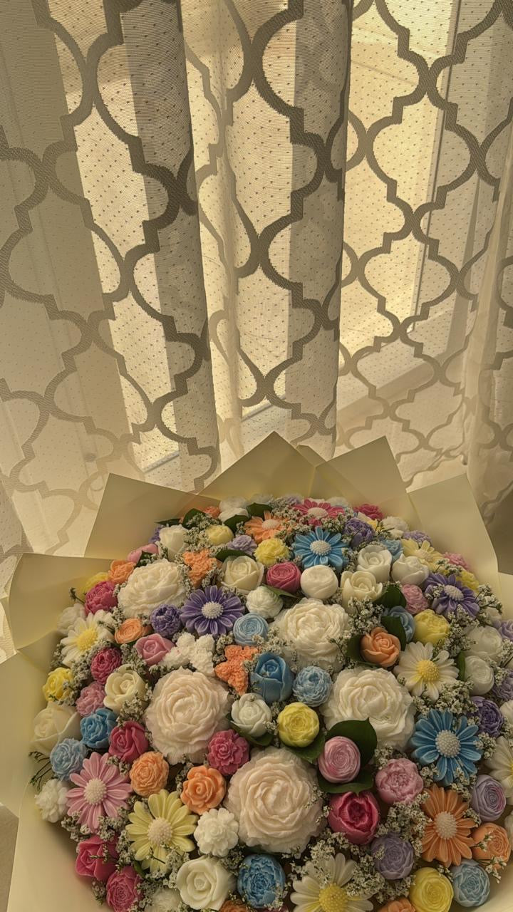 Mixed of colorful and white bouquet