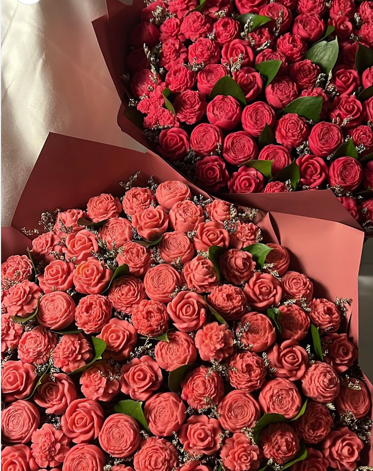 Mini Nude flower bouquet