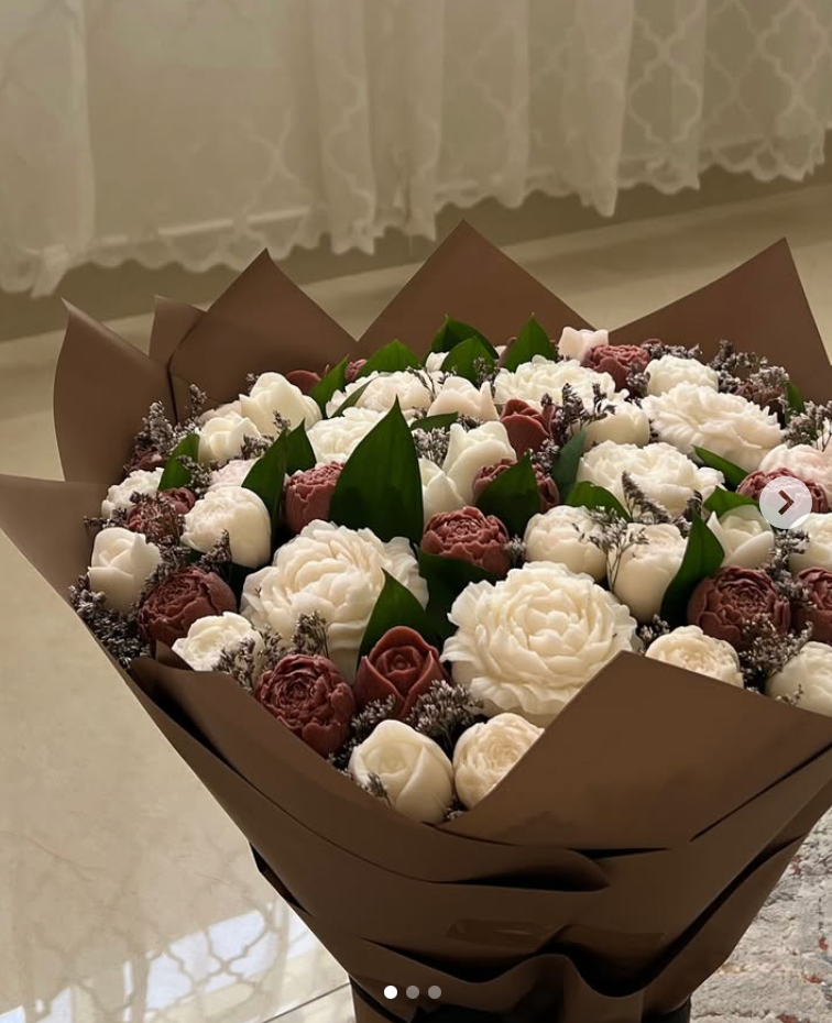 Mixed Brown and white bouquet (without sun flower)