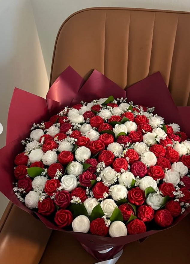 Mini red & white & pink flower bouquet